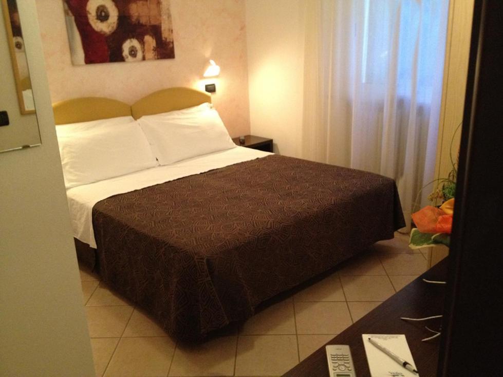 Hotel Numi & Medusa Cesenatico Habitación foto